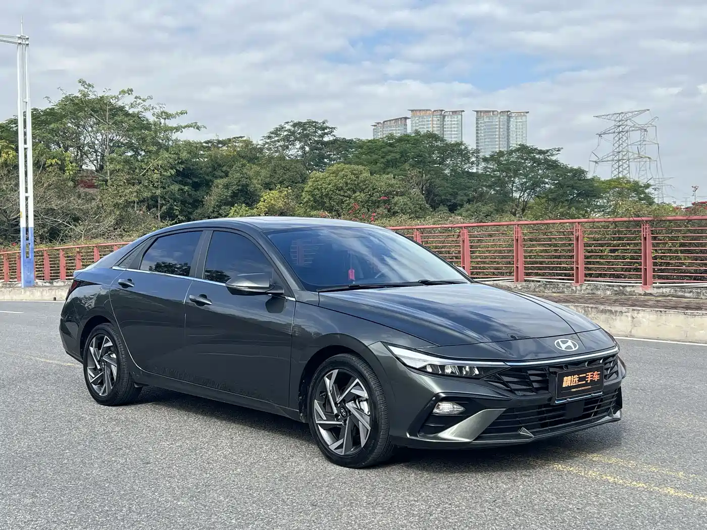 Hyundai Elantra 2023 1.5L CVT GLX Elite Edition фото 3