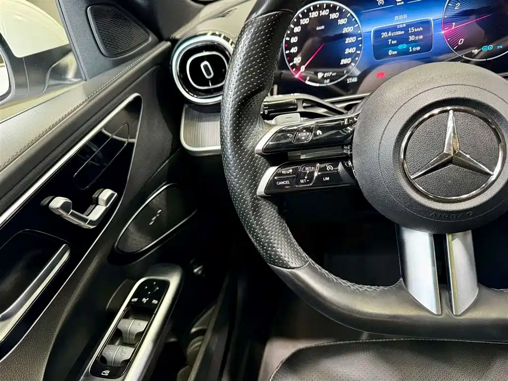 Mercedes-Benz C-Class 2022 Facelift C 200 L Sport фото 23