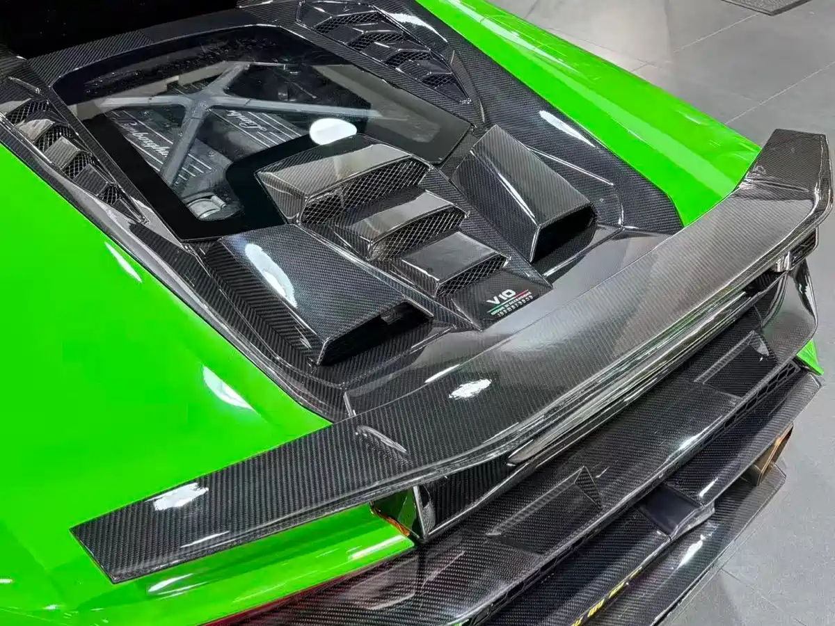 LAMBORGHINI HURACÁN