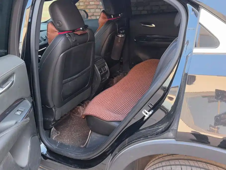 Cadillac XT4 2023 2022 28T FWD Style