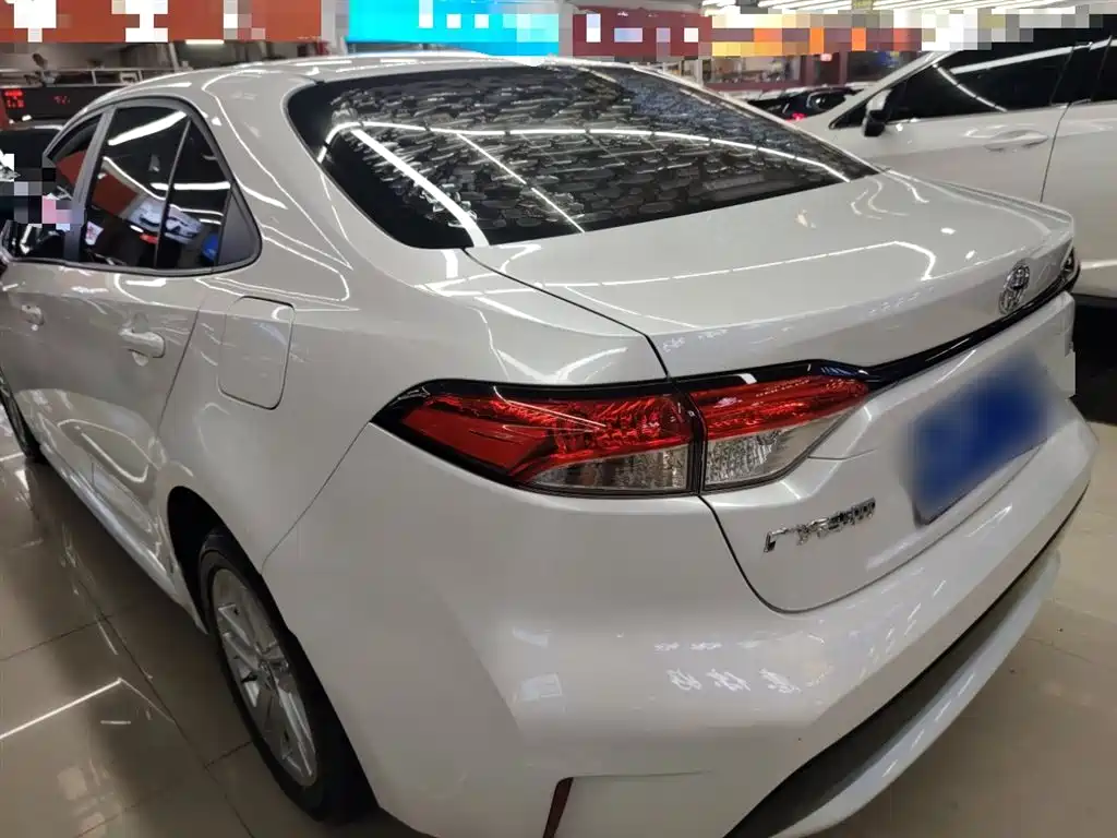 Toyota Levin 2021 185T CVT Luxury Edition фото 5