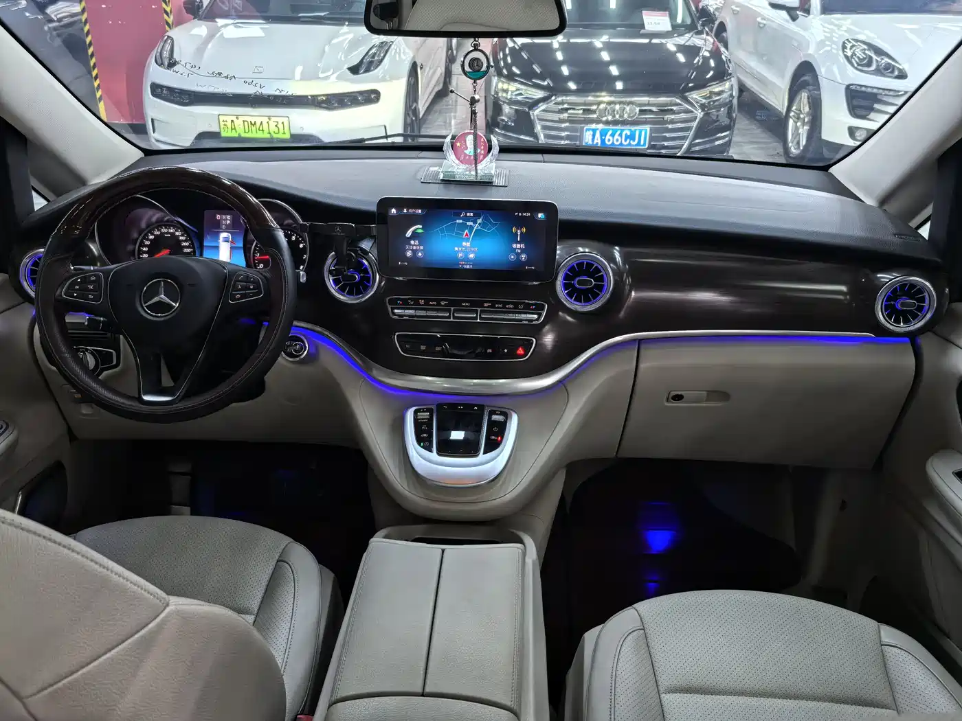 MERCEDES-BENZ V CLASS