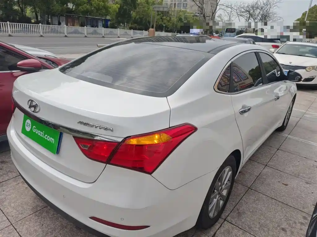 Hyundai Mistra 2014 1.8L Auto Smart GLS фото 7