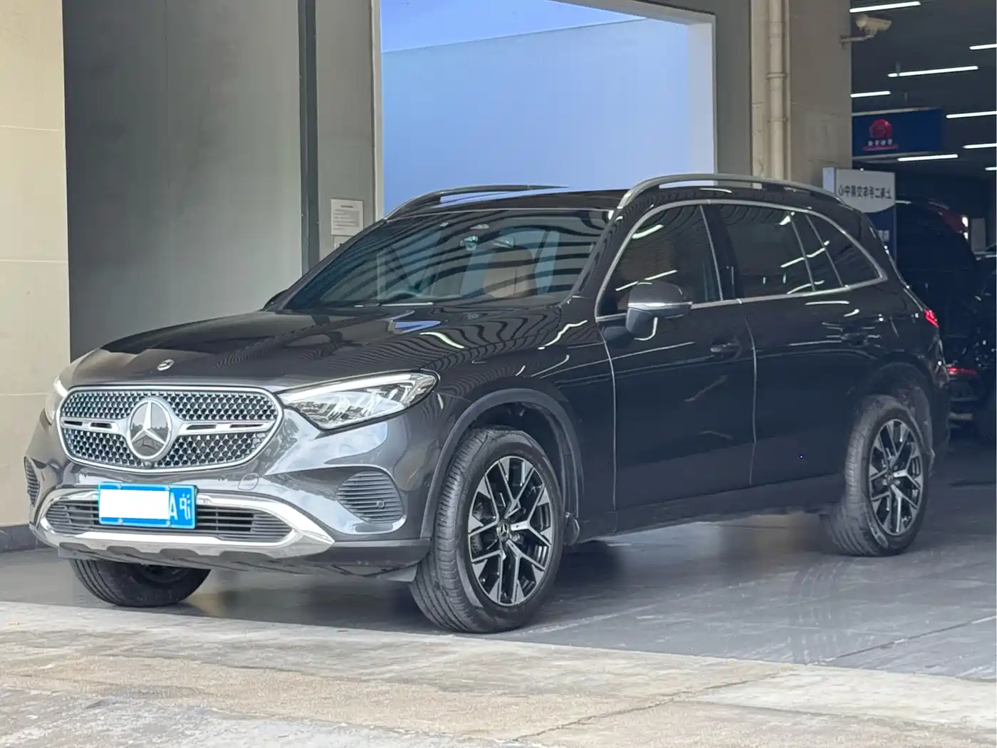 Mercedes-Benz GLC 2023 Facelift GLC 260 L 4MATIC Sport 5-Seater