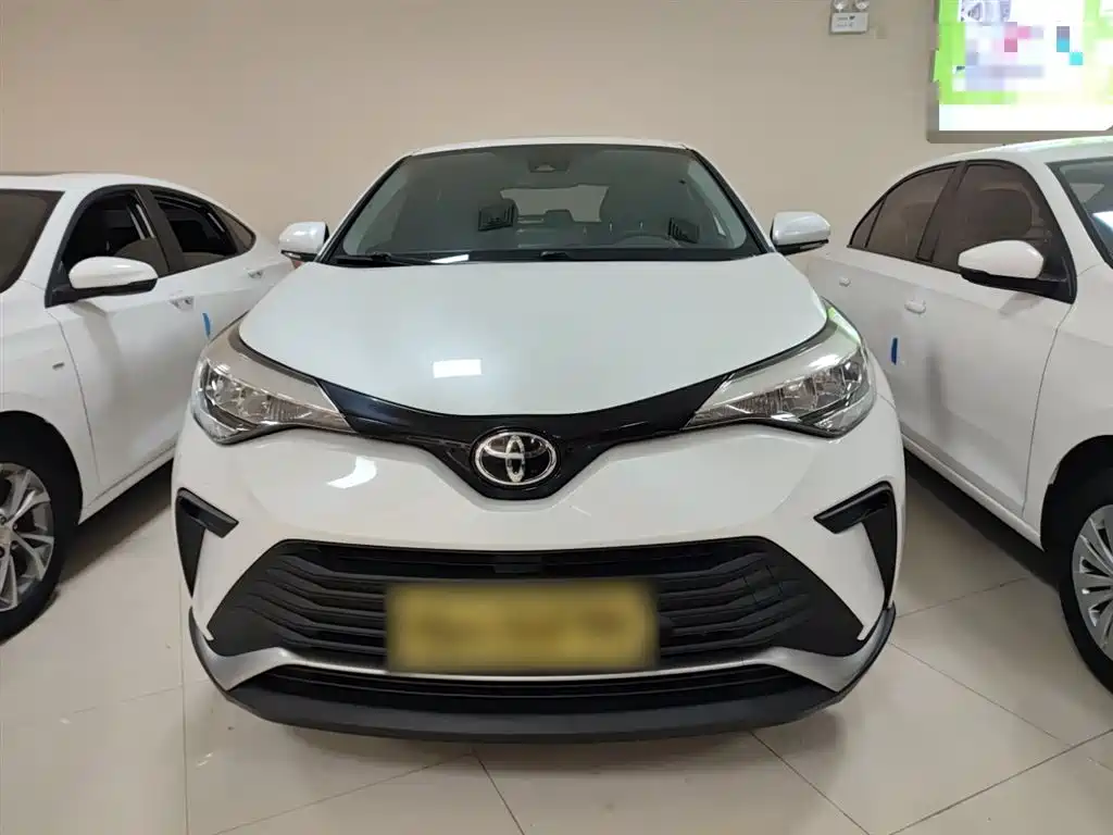 Toyota IZOA 2021 2.0L Yixiang Edition фото 3