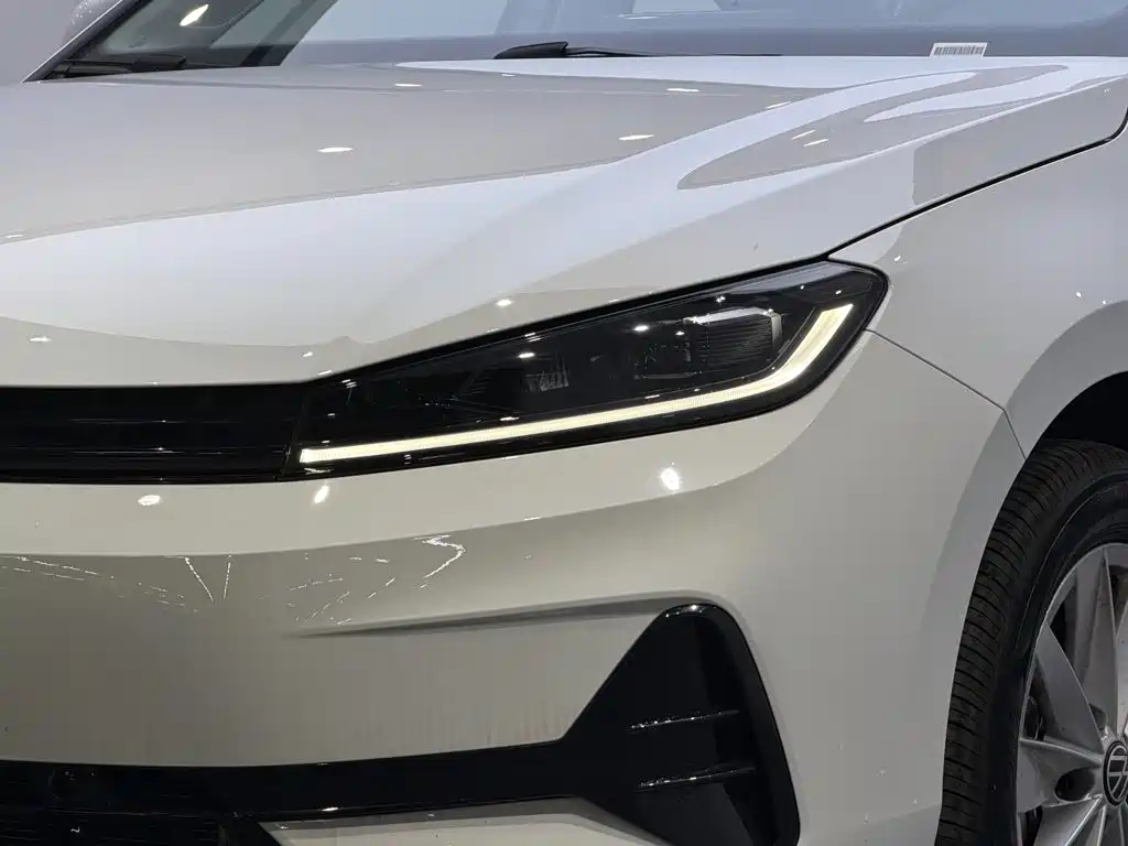 Volkswagen Sagitar, миниатюра 9