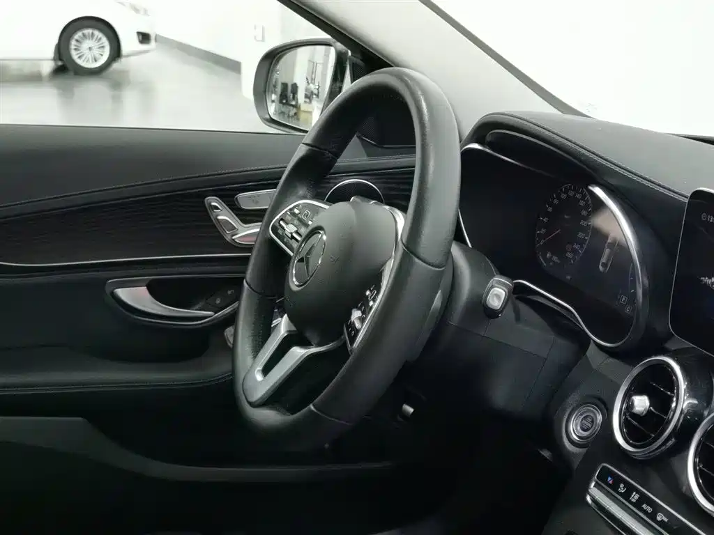 Mercedes-Benz C-Class 2019 Facelift C 260 L Sport фото 22