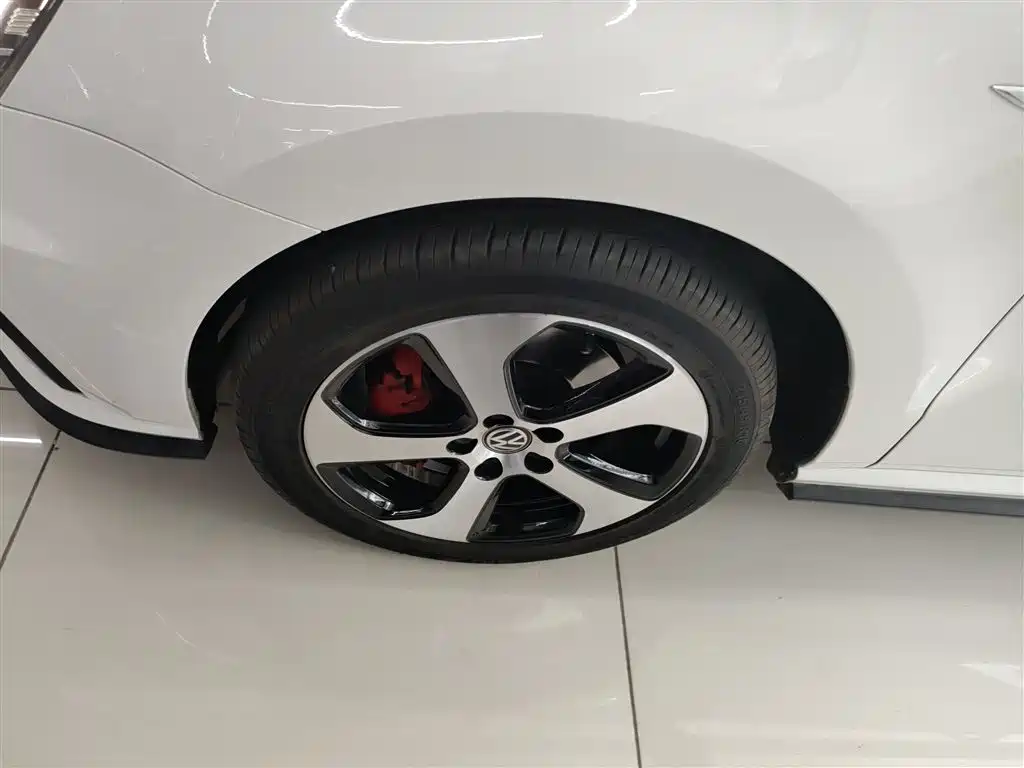Volkswagen Polo 2015 Model 1.4TSI GTI фото 23