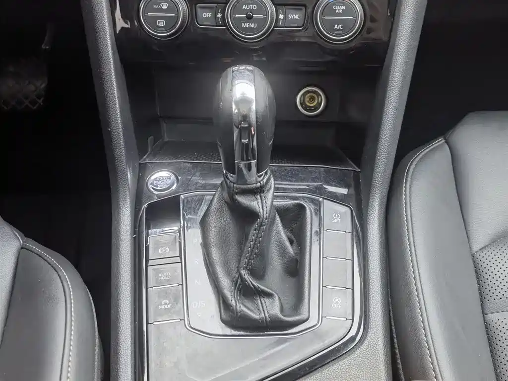 Volkswagen Tharu 2020 Facelift 330TSI 4WD Luxury PLUS Edition China VI фото 13