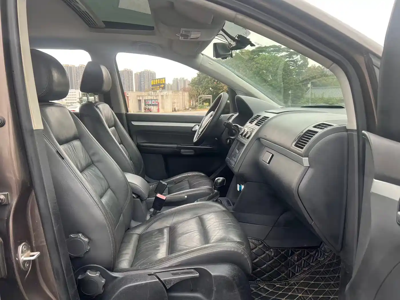 Volkswagen Touran 2014 2013 1.4T DSG Comfort 5-seater