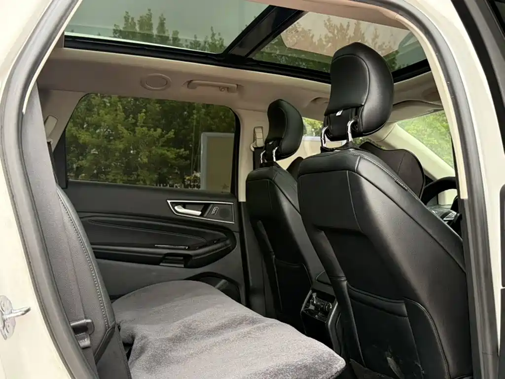 Ford Edge 2017 2016 EcoBoost 245 4WD Luxury 7-Seater