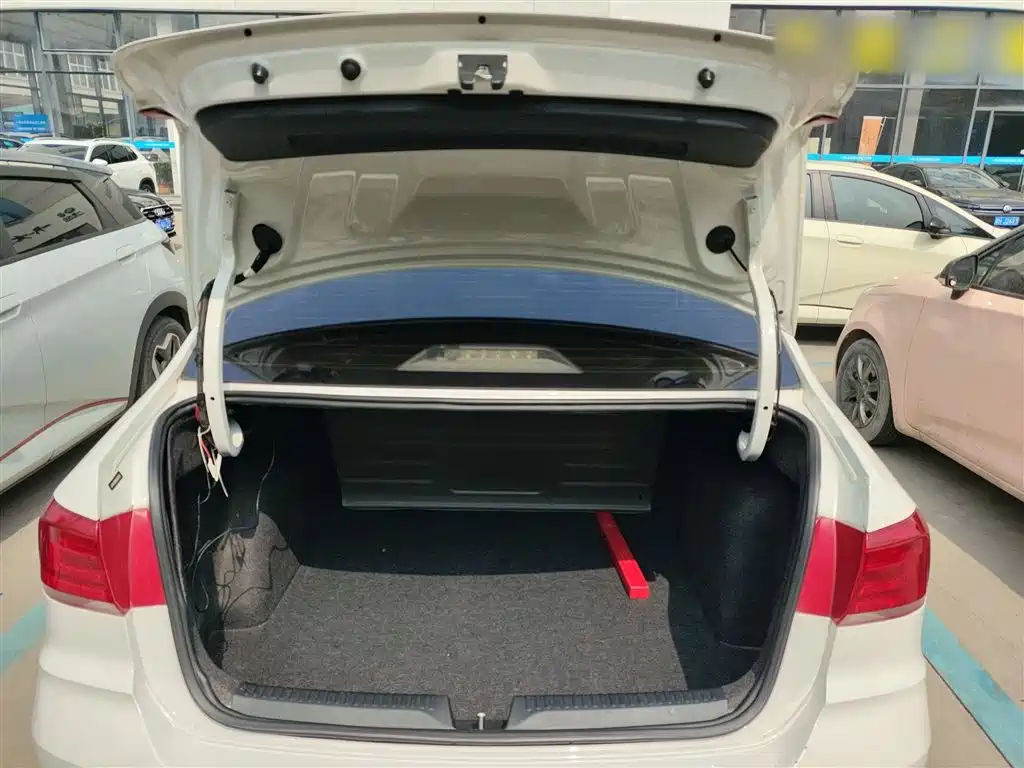 Volkswagen Santana 2018 1.5L Manual Trend Edition фото 19