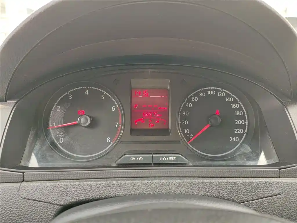 Volkswagen Santana 2018 1.5L Manual Trend Edition фото 12