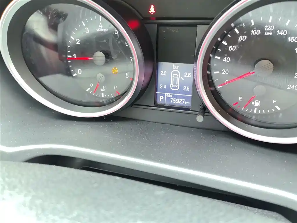 Haval M6 2017 1.5T Automatic 2WD Elite фото 3