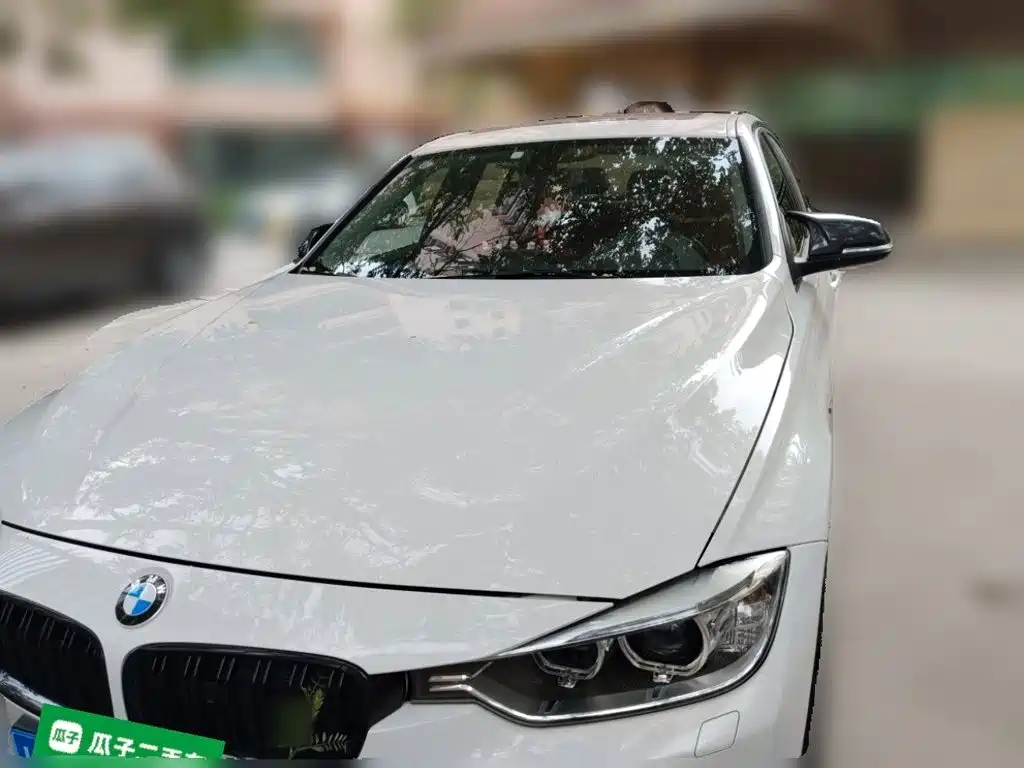 Photo 24 - BMW 3 Series
