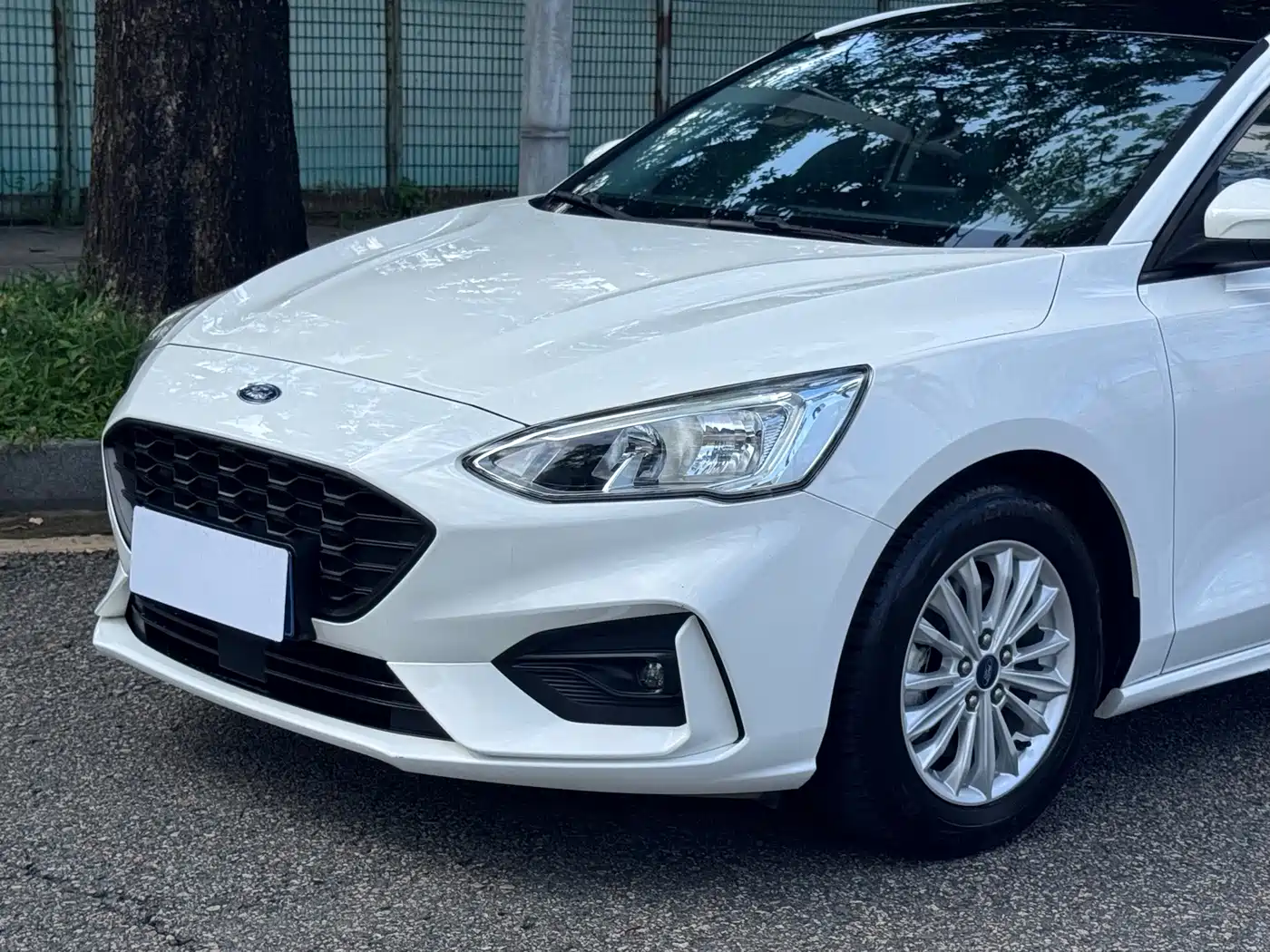 Ford Focus 2019 2020 Sedan EcoBoost 180 Automatic Sharp Trend Type