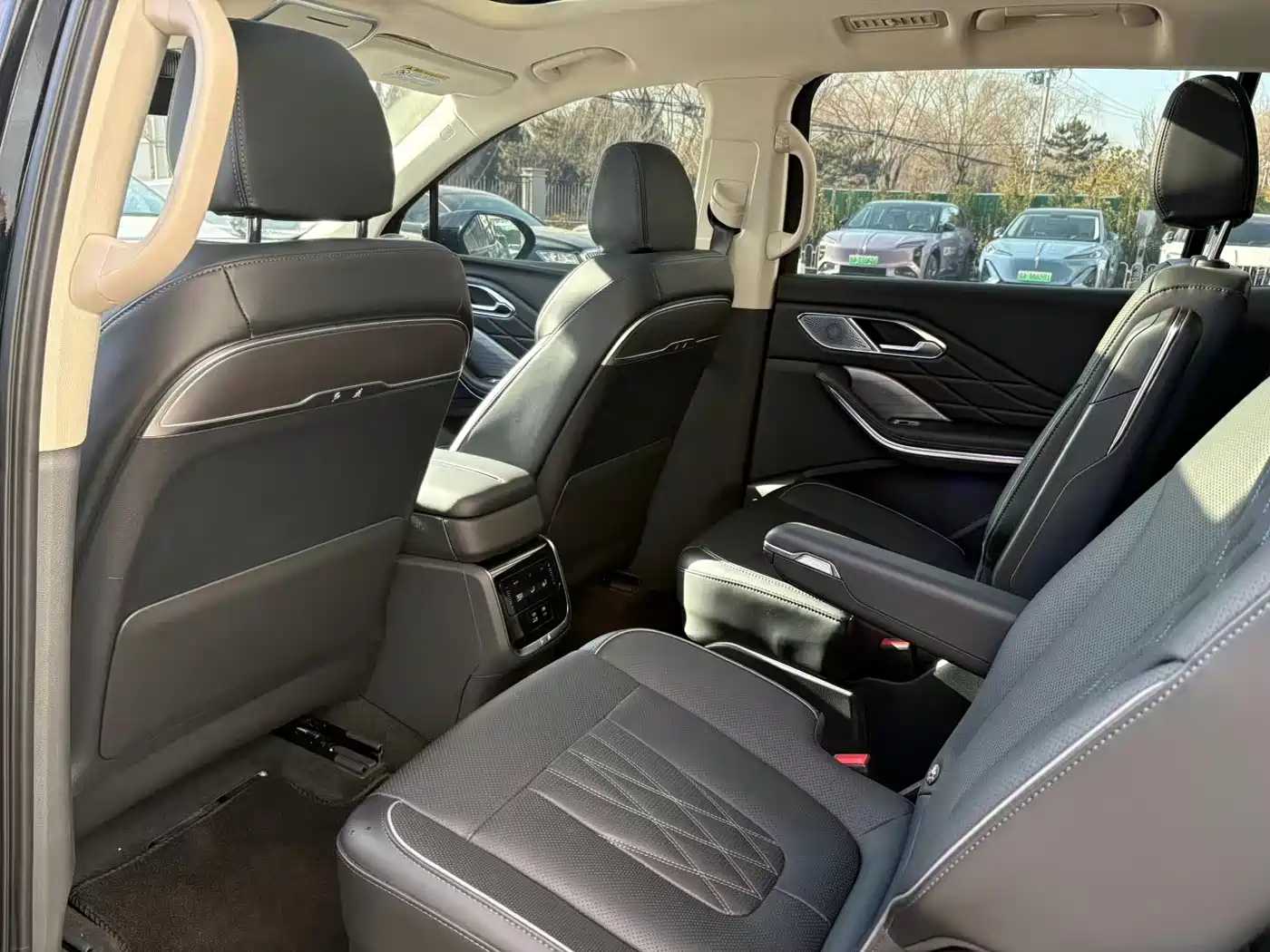 Hongqi HS7 PHEV 2024 2024 2.0T PHEV AWD Flagship 6-Seater