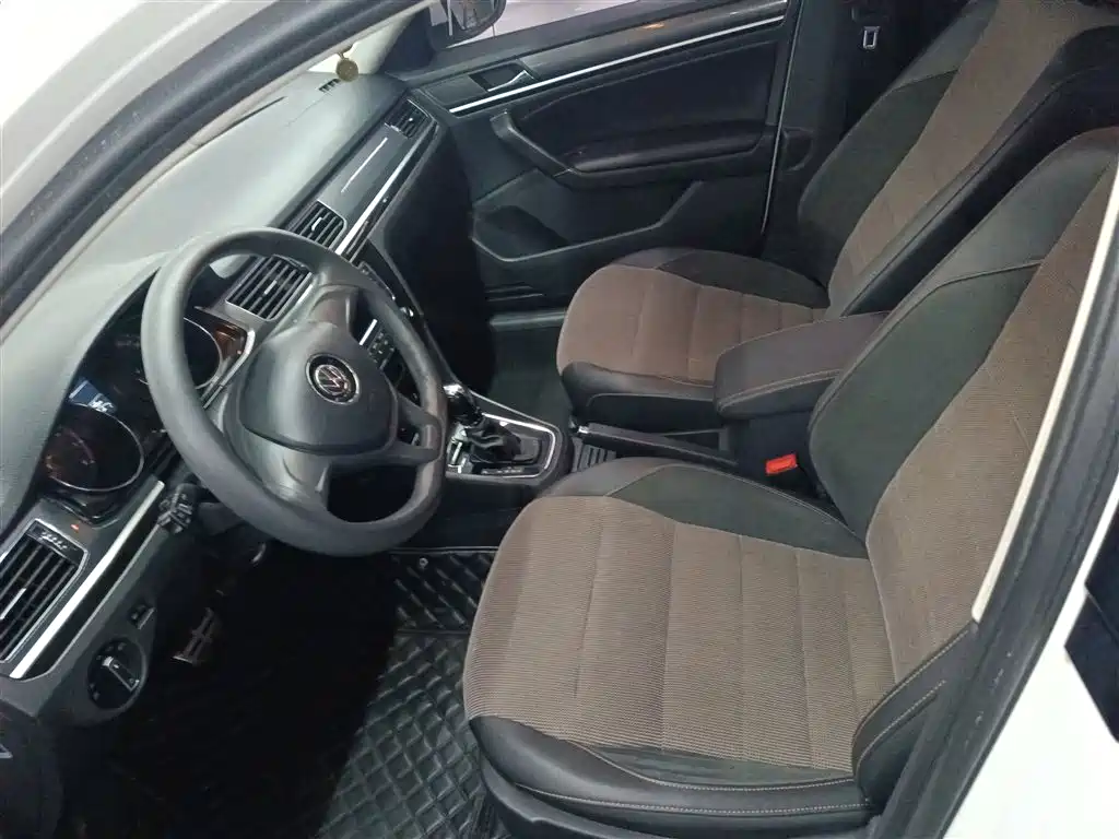 Volkswagen C-TREK 2017 230TSI DSG Comfort фото 15