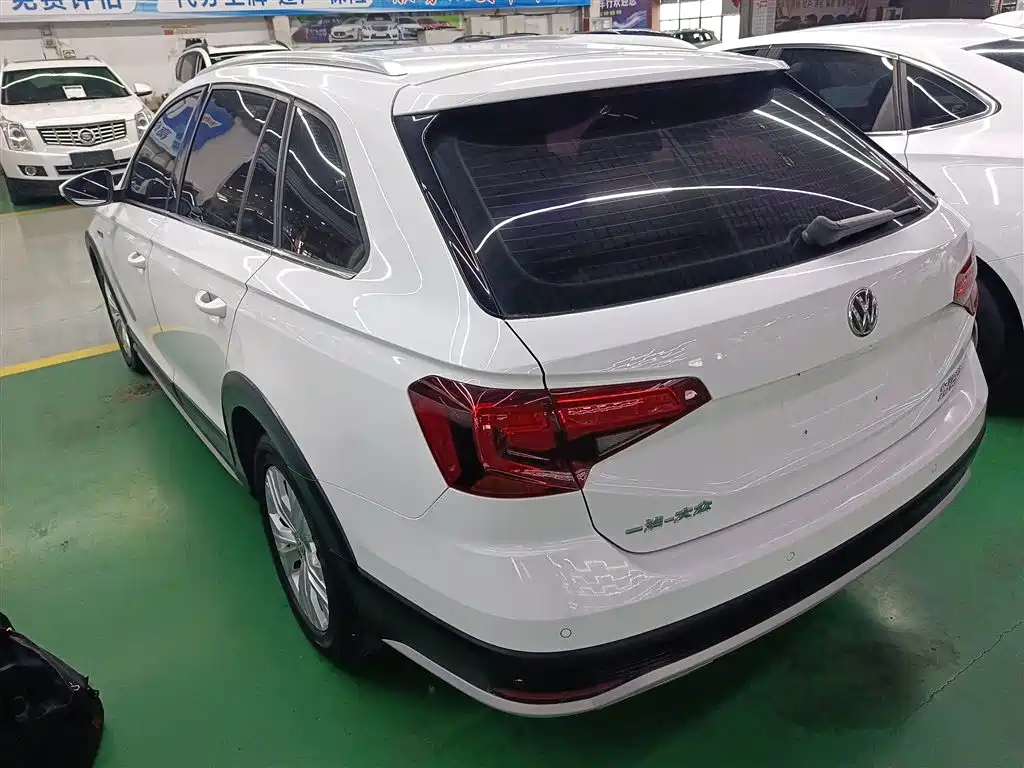 Volkswagen C-TREK 2017 230TSI DSG Comfort фото 5