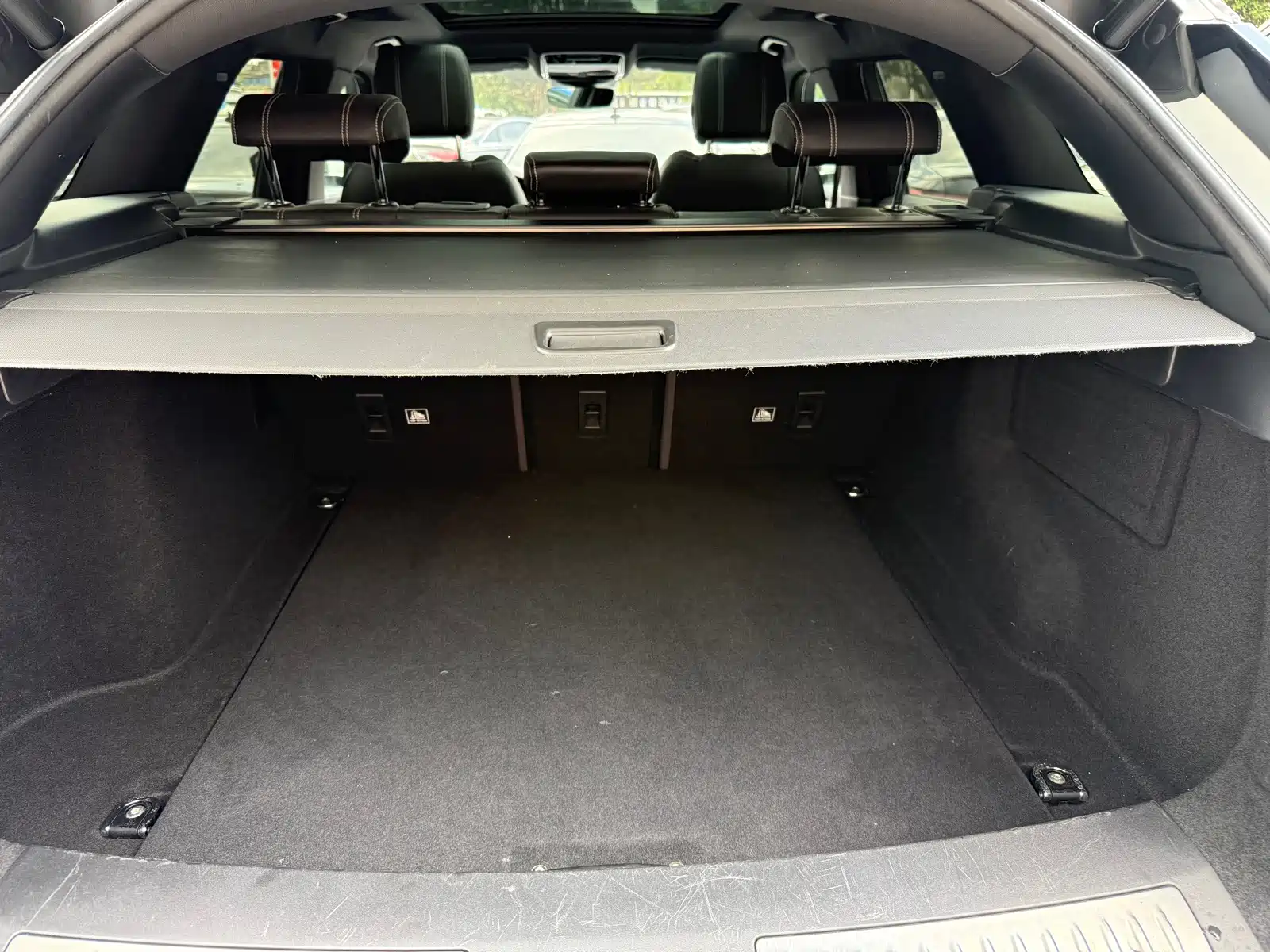 Фото 7 - Land Rover Range Rover Velar