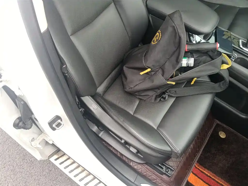 Cadillac XT5 2018 25T Luxury фото 25