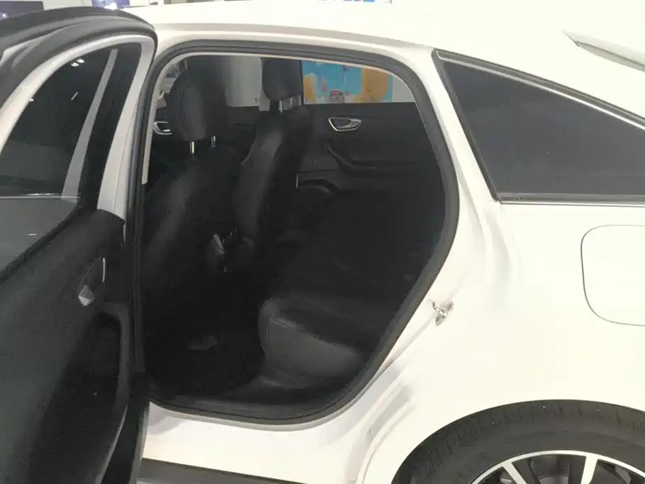 Roewe D7 2025 2025 DMH 125km World Champion Edition