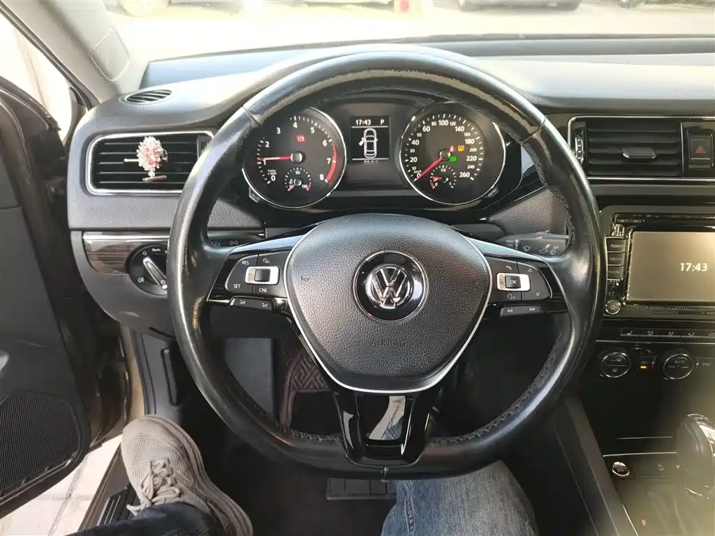 Volkswagen Sagitar 2015 280TSI Automatic Flagship фото 7