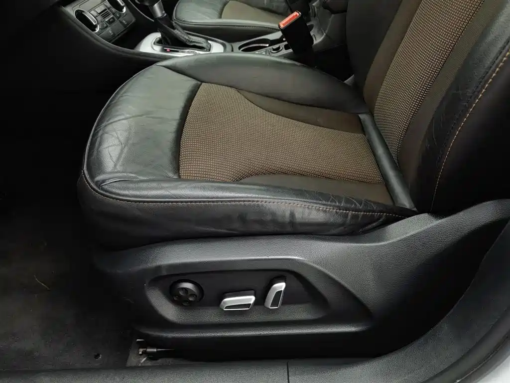 Audi Q3 2018 30th Anniversary Edition 30 TFSI Fashion фото 20