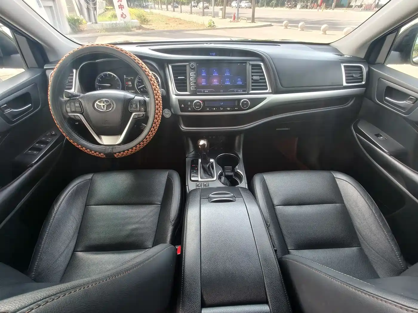 TOYOTA HIGHLANDER