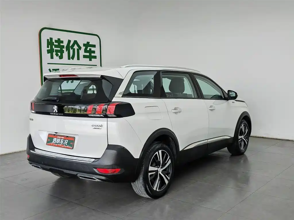 Peugeot 5008 2017 380THP 7-seat Elite Edition фото 2
