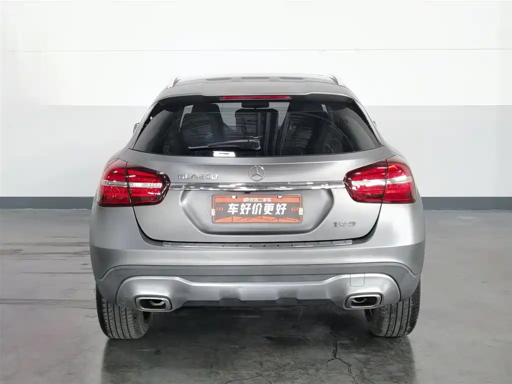 Mercedes-Benz GLA 2018 GLA 200 Dynamic фото 4