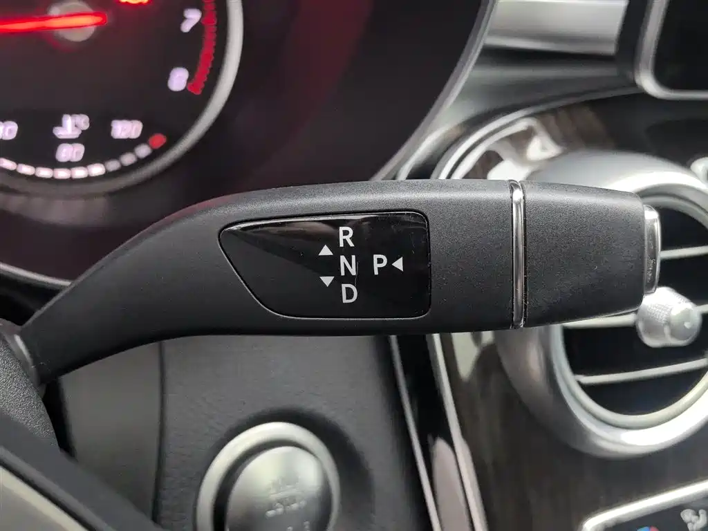 Mercedes-Benz GLC 2017 GLC 260 4MATIC Dynamic фото 13