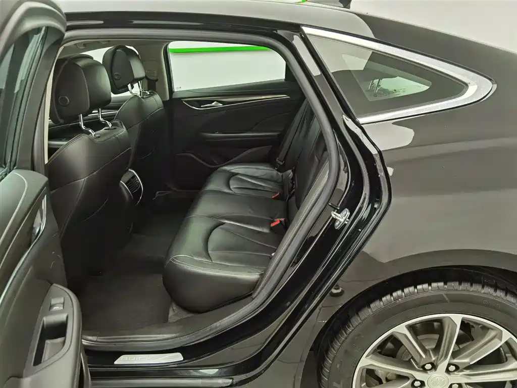 Buick LaCrosse 2019 28T Luxury Edition фото 15