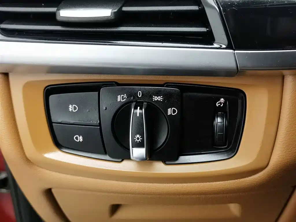 BMW X6 2015 xDrive35i Leading Type фото 21