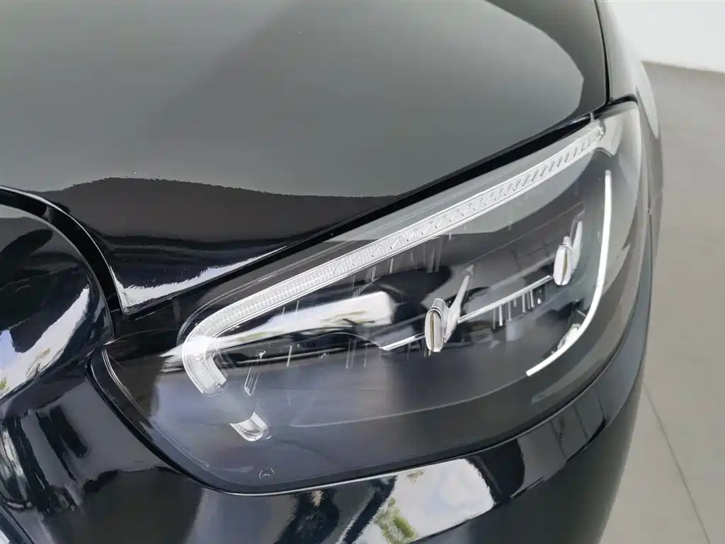 Mercedes-Benz E-Class 2022 Second Facelift E 300 L Fashion фото 7