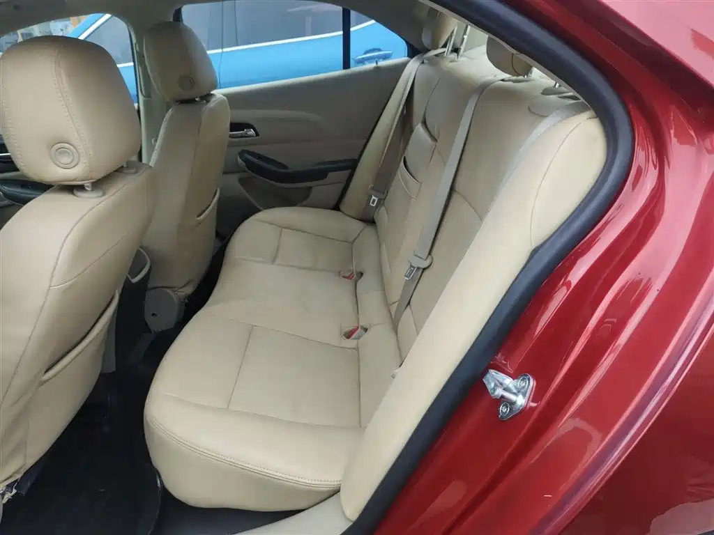 Chevrolet Malibu 2014 2.0L Automatic Comfort фото 17