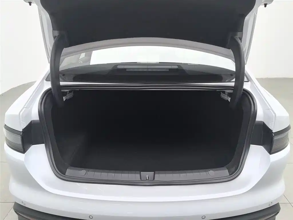 BYD Hai Bao 05 DM-i 2025 DM-i Smart Driving Edition 120KM Flagship фото 16