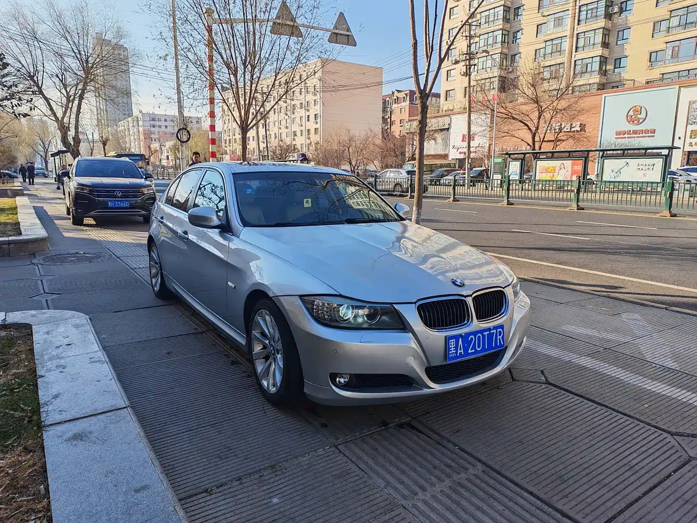 BMW 3 Series (Import) 2010 325i Luxury