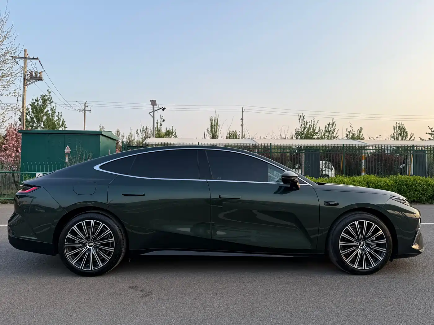 GEELY GALAXY GALAXY SPARKLE 8