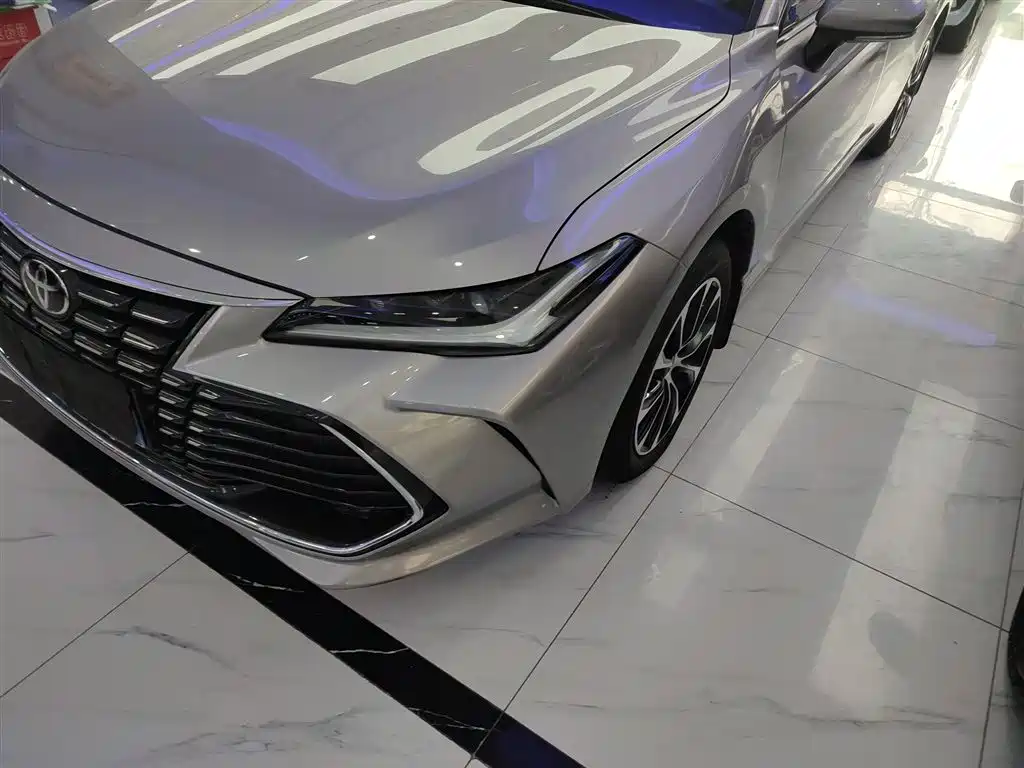 Toyota Avalon 2022 2.0L Luxury Edition фото 3