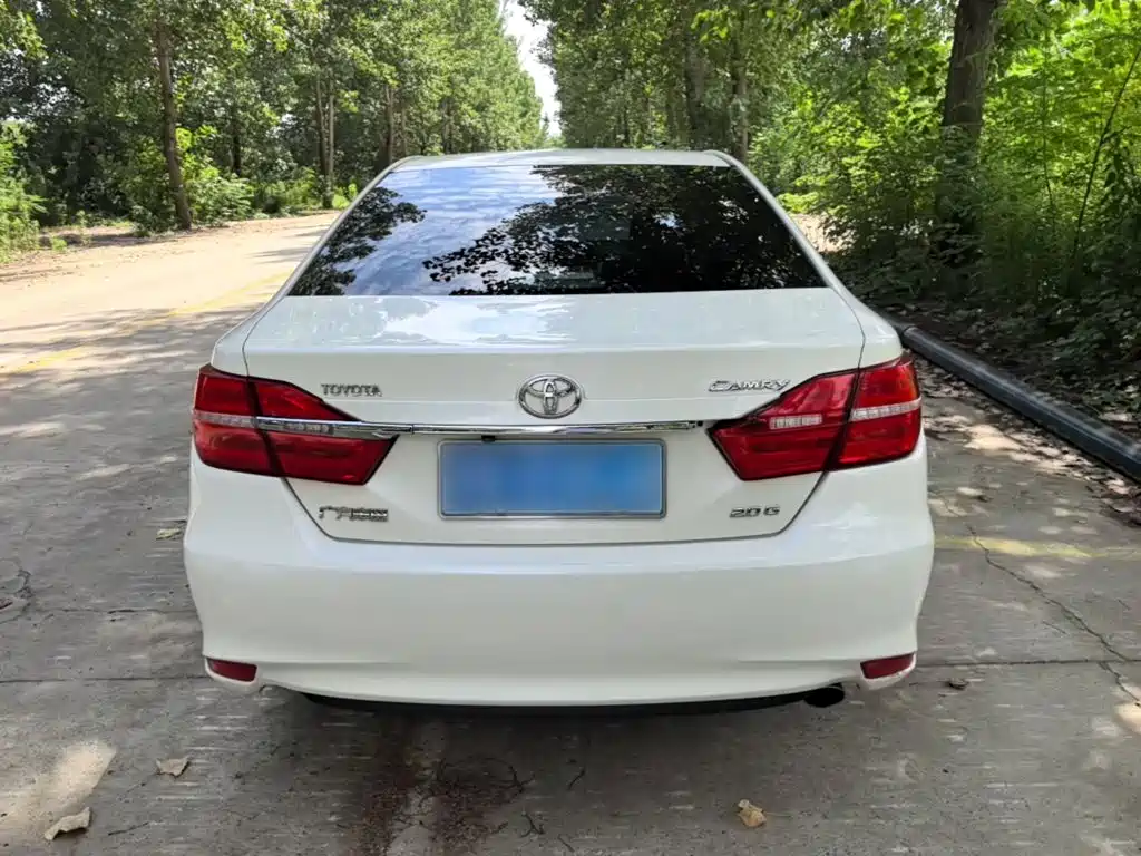 Фото 6 - Toyota Camry
