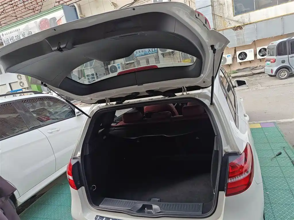 Mercedes-Benz B-Class 2016 B 200 Collector's Edition фото 19