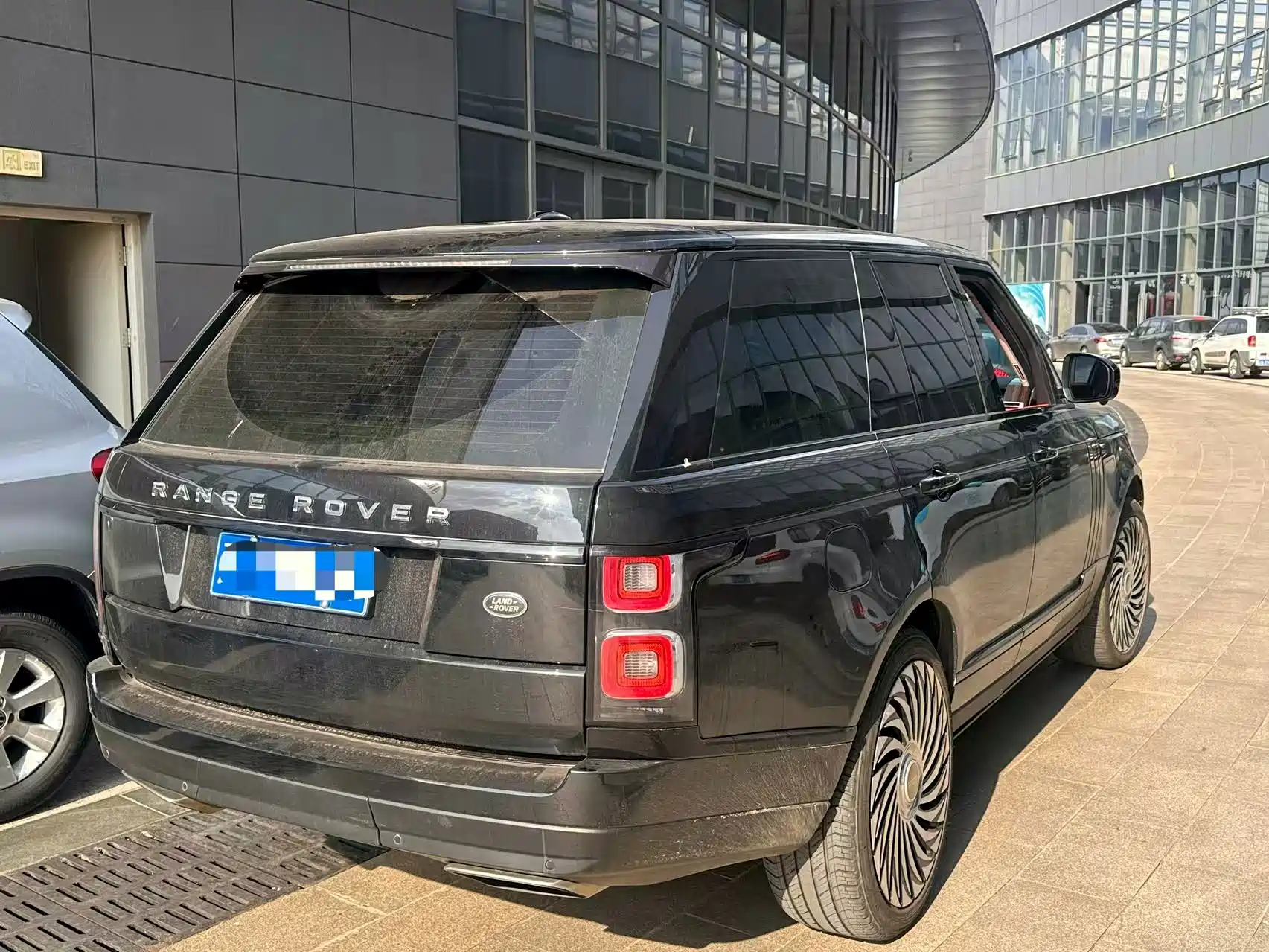 Фото 9 - Land Rover Range Rover