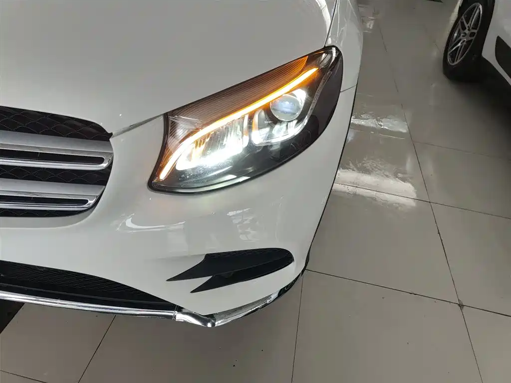 Mercedes-Benz GLC 2017 GLC 260 4MATIC Dynamic фото 18