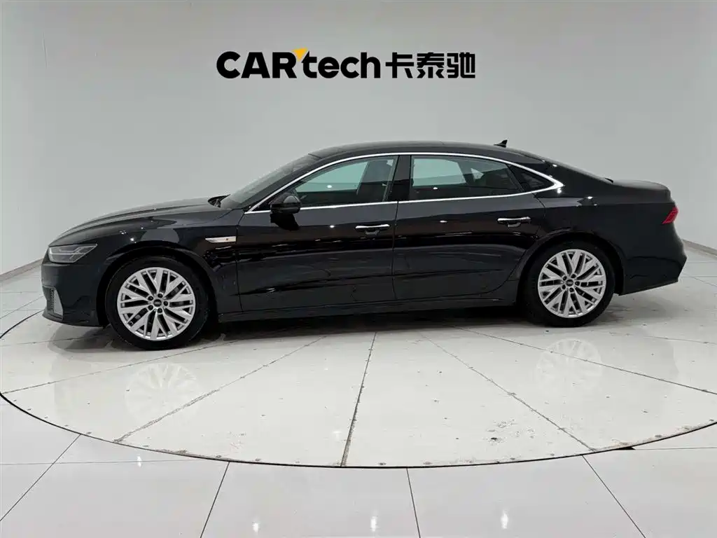 Audi A7L 2024 45TFSI S-line Dream Edition Crystal Package фото 6