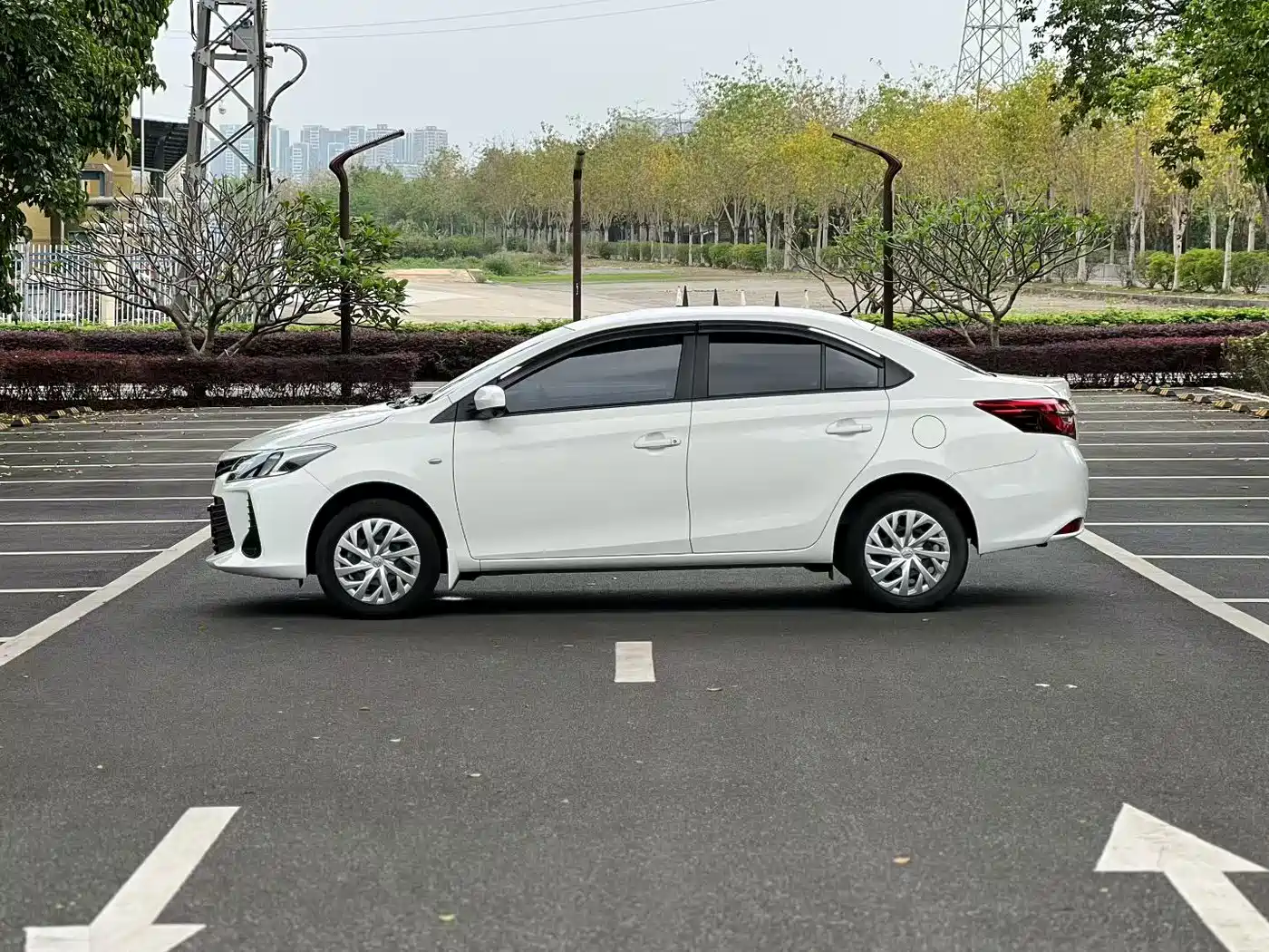Toyota Vios 2021 1.5L CVT Chuangxing Edition фото 5