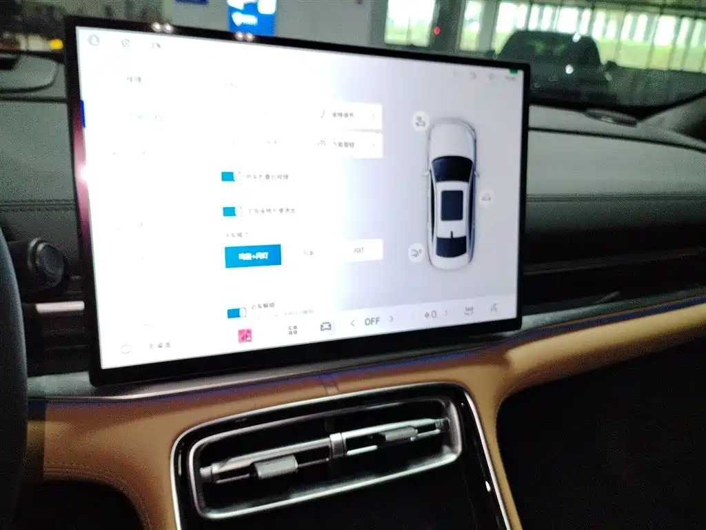 Geely Galaxy Galaxy A7 2025 EM-i фото 13