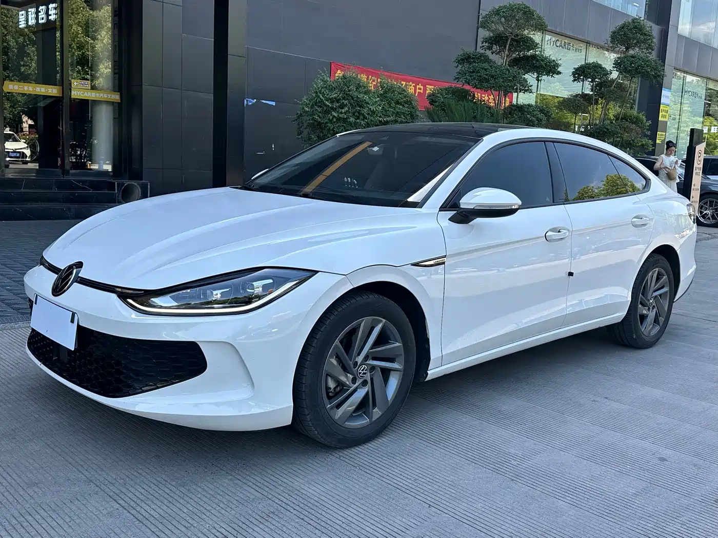 Volkswagen Lamando 2023 Lamando L 280TSI DSG Glamour Edition