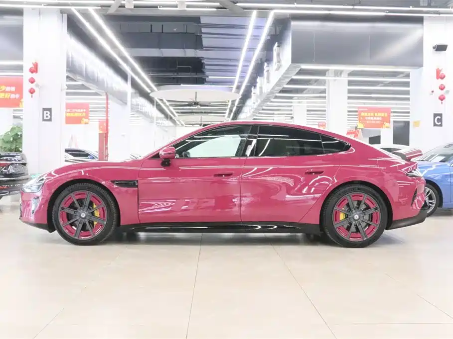 XIAOMI CAR XIAOMI SU7