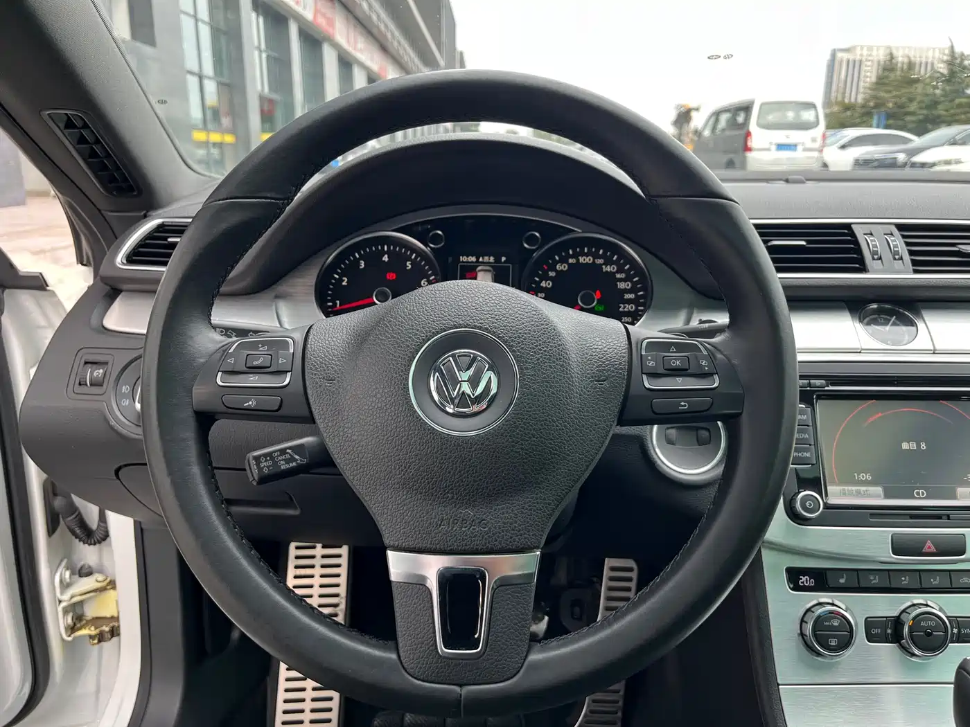 Volkswagen FAW-Volkswagen CC 2016 Model 1.8TSI Luxury фото 8
